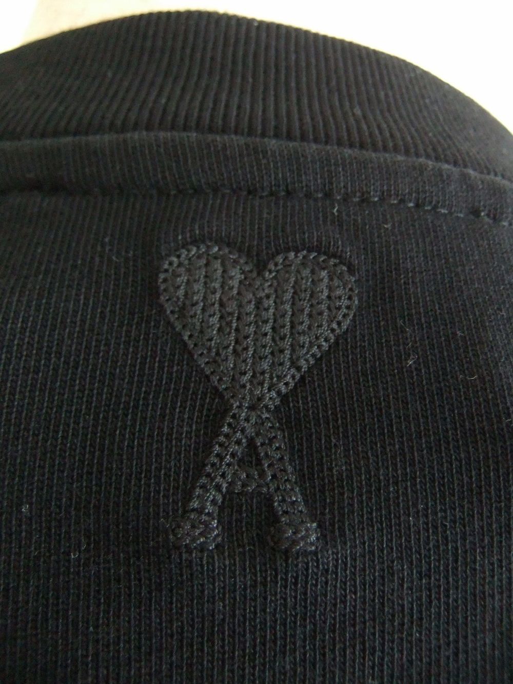 【ユニセックス】AMI DE COEUR Tシャツ   ロゴ半袖 Tシャツ  （ブラック）