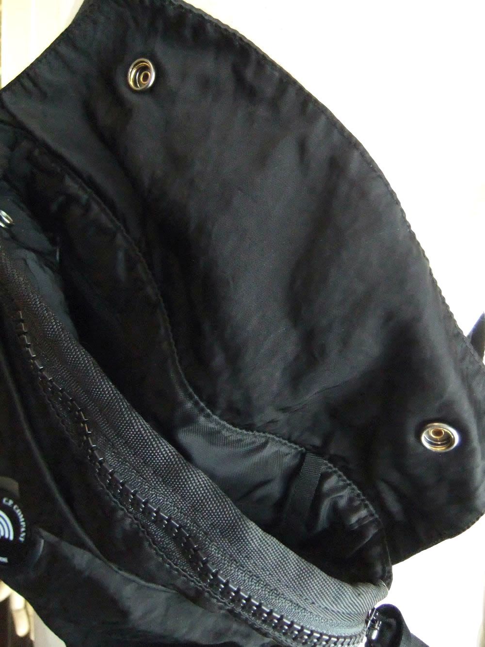 NYLON B LENS WAIST BAG   (ブラック) ミニバッグ