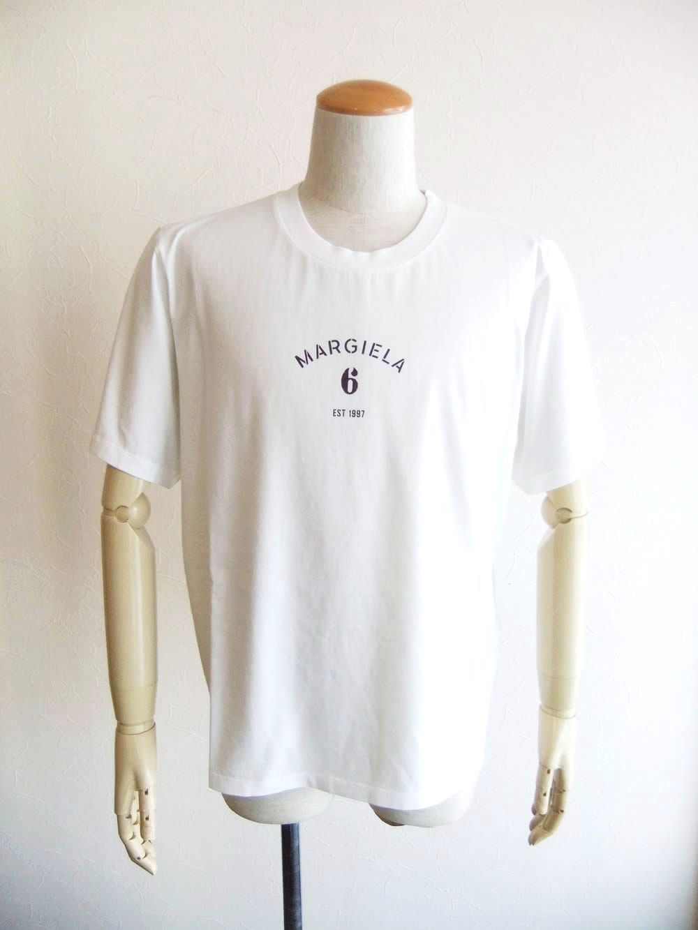 《MM➅》 Maison Margiela  LOGO PRINT T-SHIRT  (ホワイト)  ロゴ プリント Tシャツ