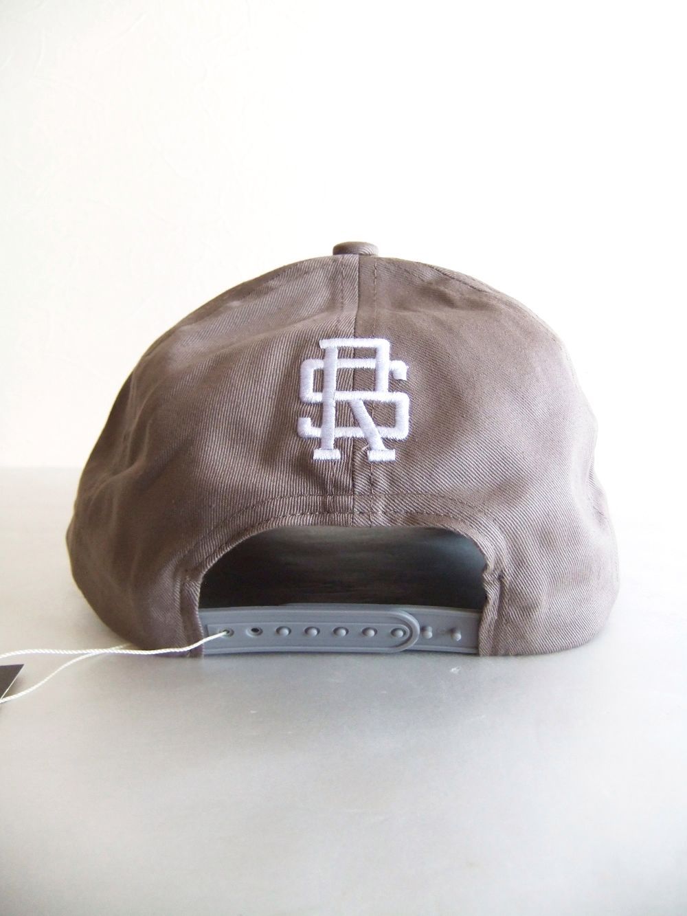 CROWN B.B. CAP  ( グレー )  ロゴ入りキャップ  RSA-22202