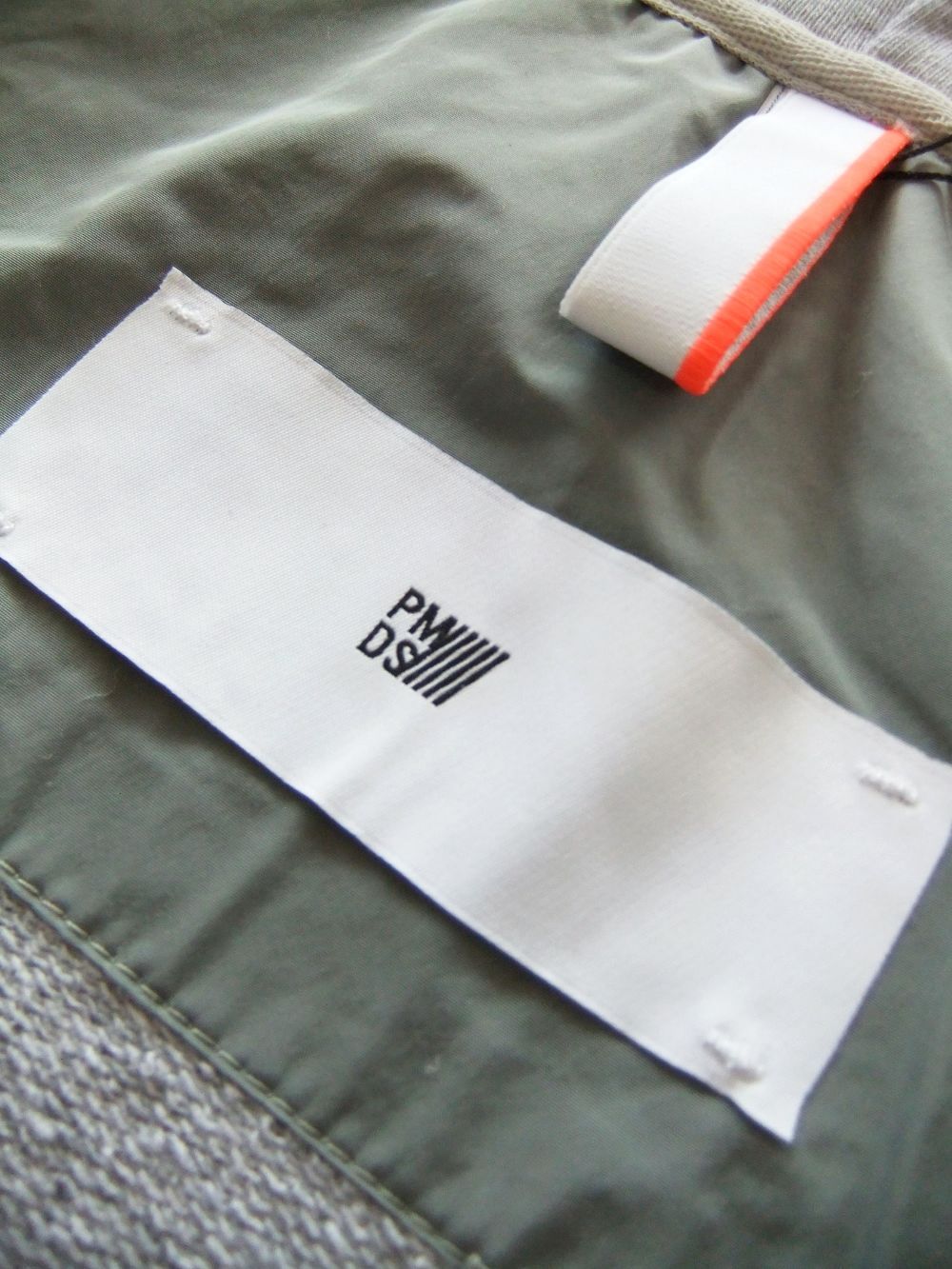 KITI   LINE  ZIP UP 切替パーカー