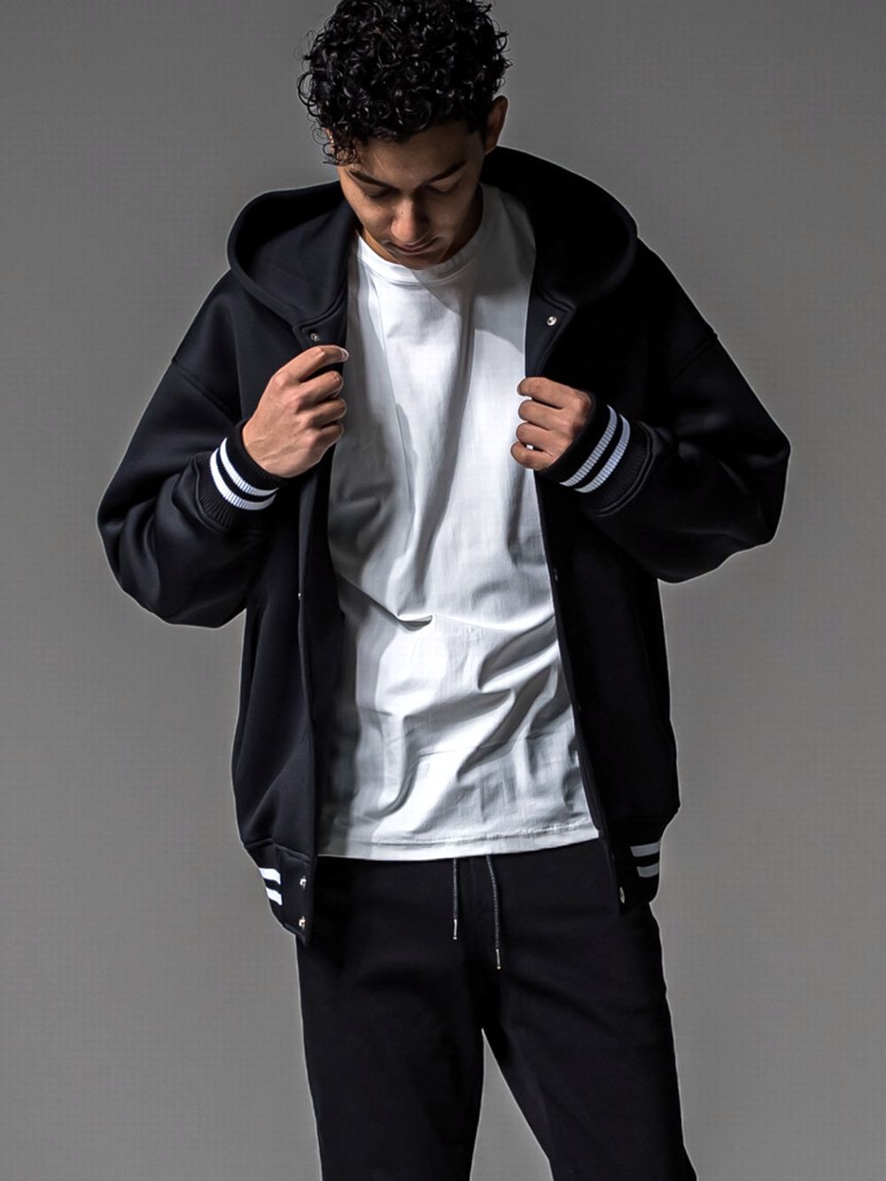 HD VARSITY HOODIE     フード付き スタジャン