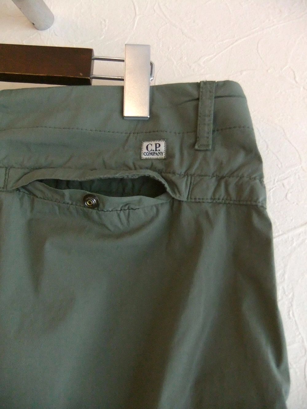 50 FILI STRETCH SHORTS   (カーキ)   ナイロン ストレッチ ZIP ハーフパンツ