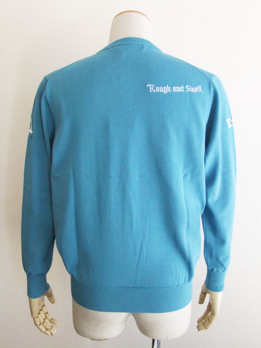 FAIRWAY FEVER V- NECK   ロゴ入りVネックセーター (ターコイズ) RSM-22087