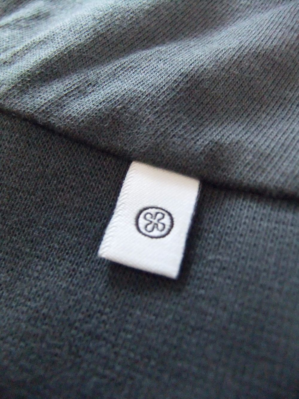 NEBBIOLO LUNGO  (グレー)  クルーネック 長袖Tシャツ