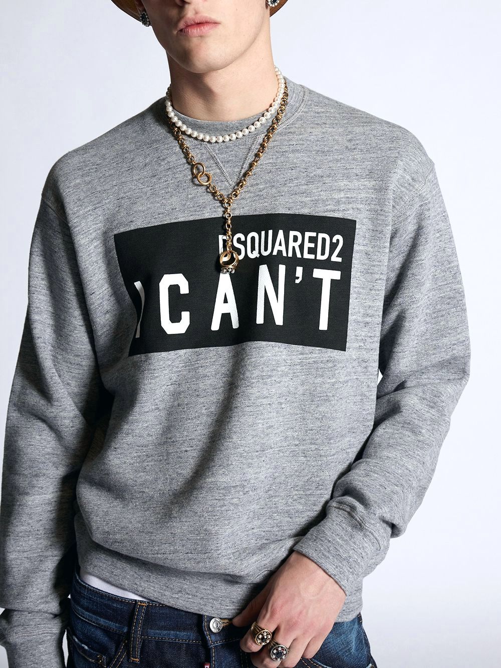 Dsquared2 - I Can't Cool Sweater スウェットプルオーバー S74GU0529