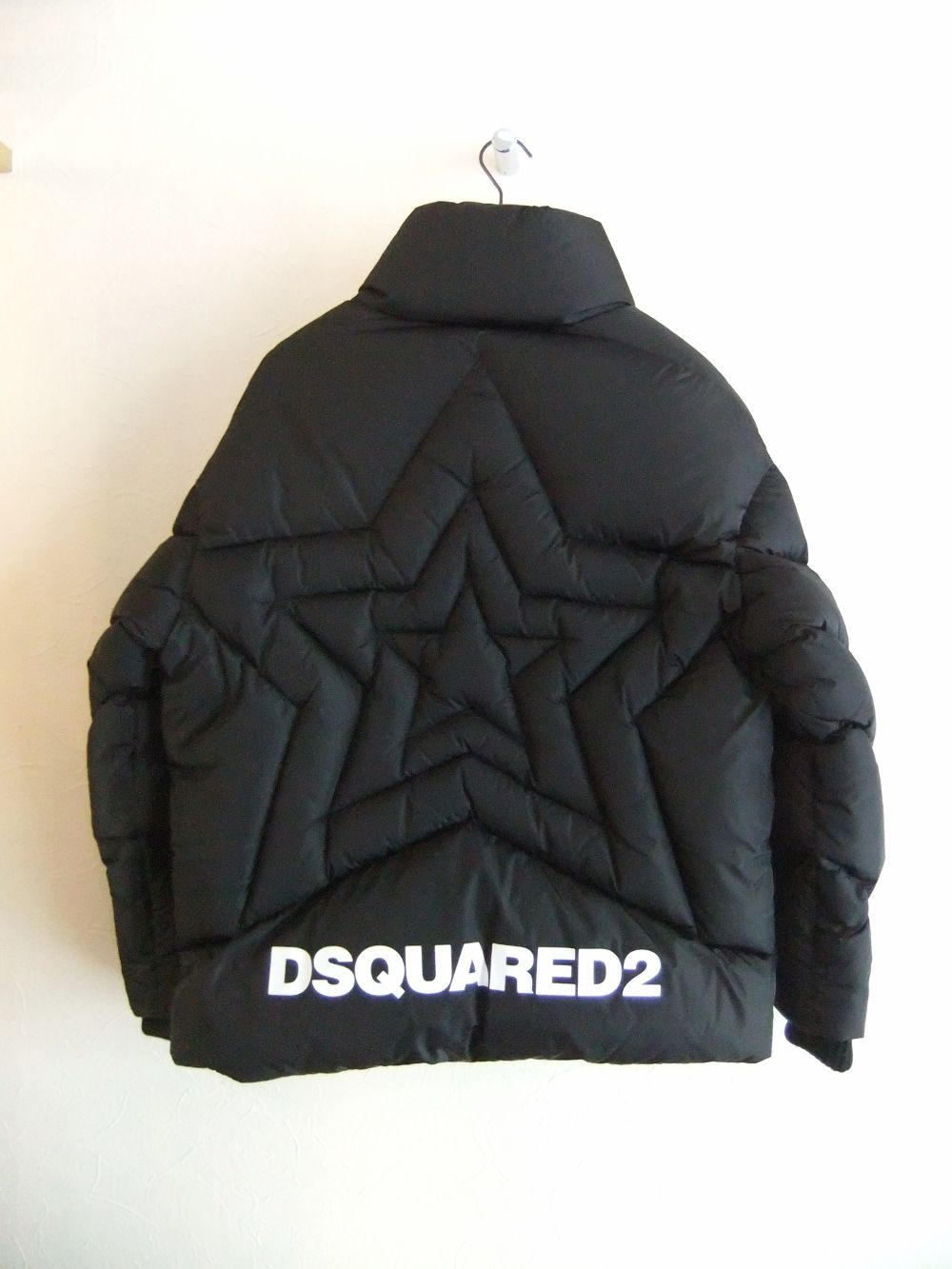 Dsquared2 - PUFFY STAR KABAN (ブラック) ロゴ ダウンブルゾン