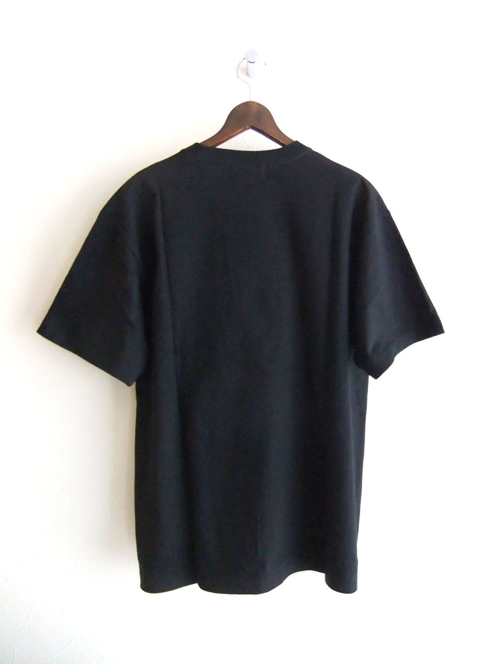 【MICALLE MICALLE Account】 HOMMAGE NO5 CL T-SHIRT   (ブラック)  ロゴ T-SHIRT   MAD106TCB
