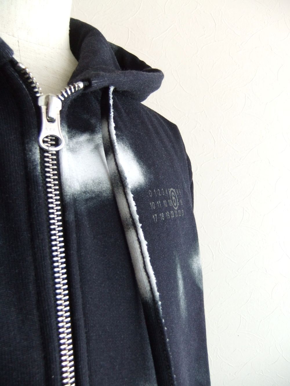 《MM➅》 Maison Margiela   PRINT ZIP HOODIE  プリント ジップアップ フーディ