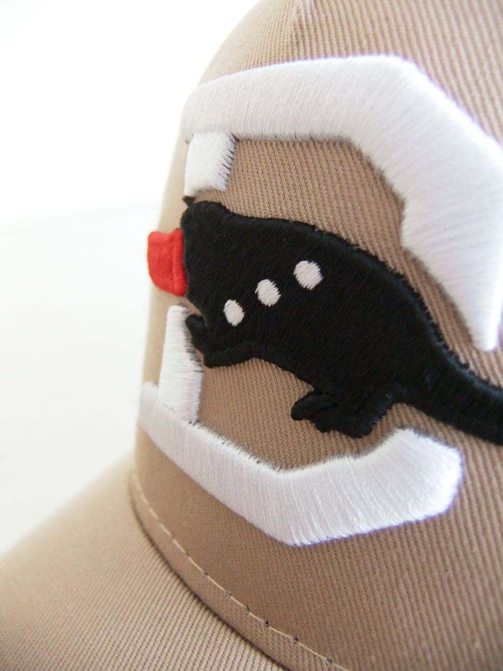 BIG D MESH CAP (ベージュ) ロゴ入りキャップ RSA-23006