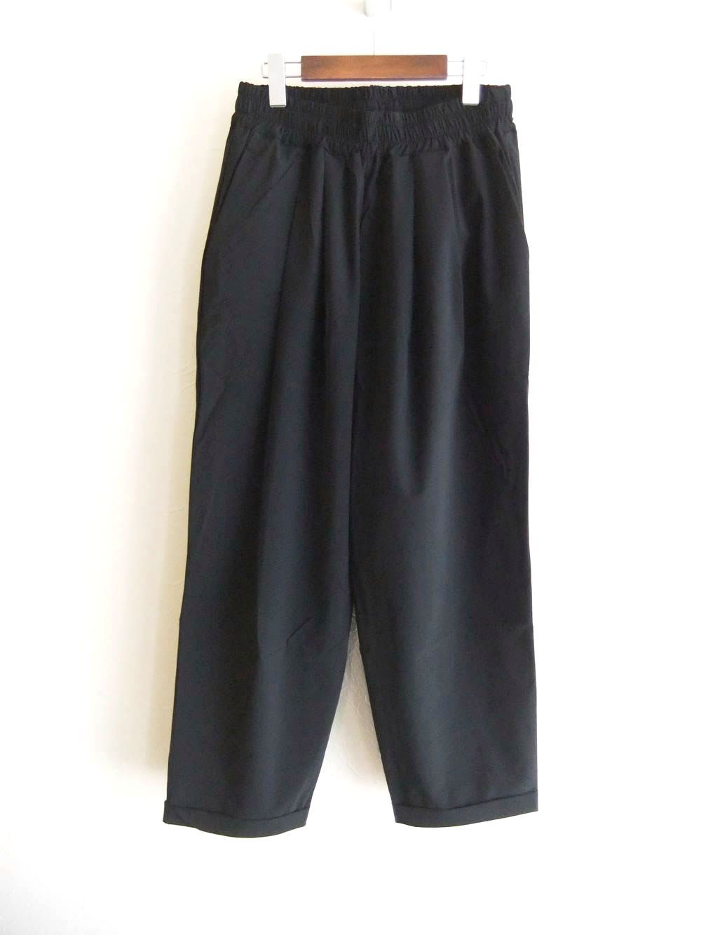 PANTS OVER PINCES COLD  (ブラック) ナイロン ストレッチ パンツ