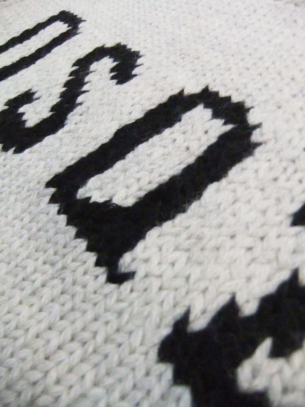 DSQ2 PULLOVER  ロゴ クルーネックセーター  (グレー) S71HA1137