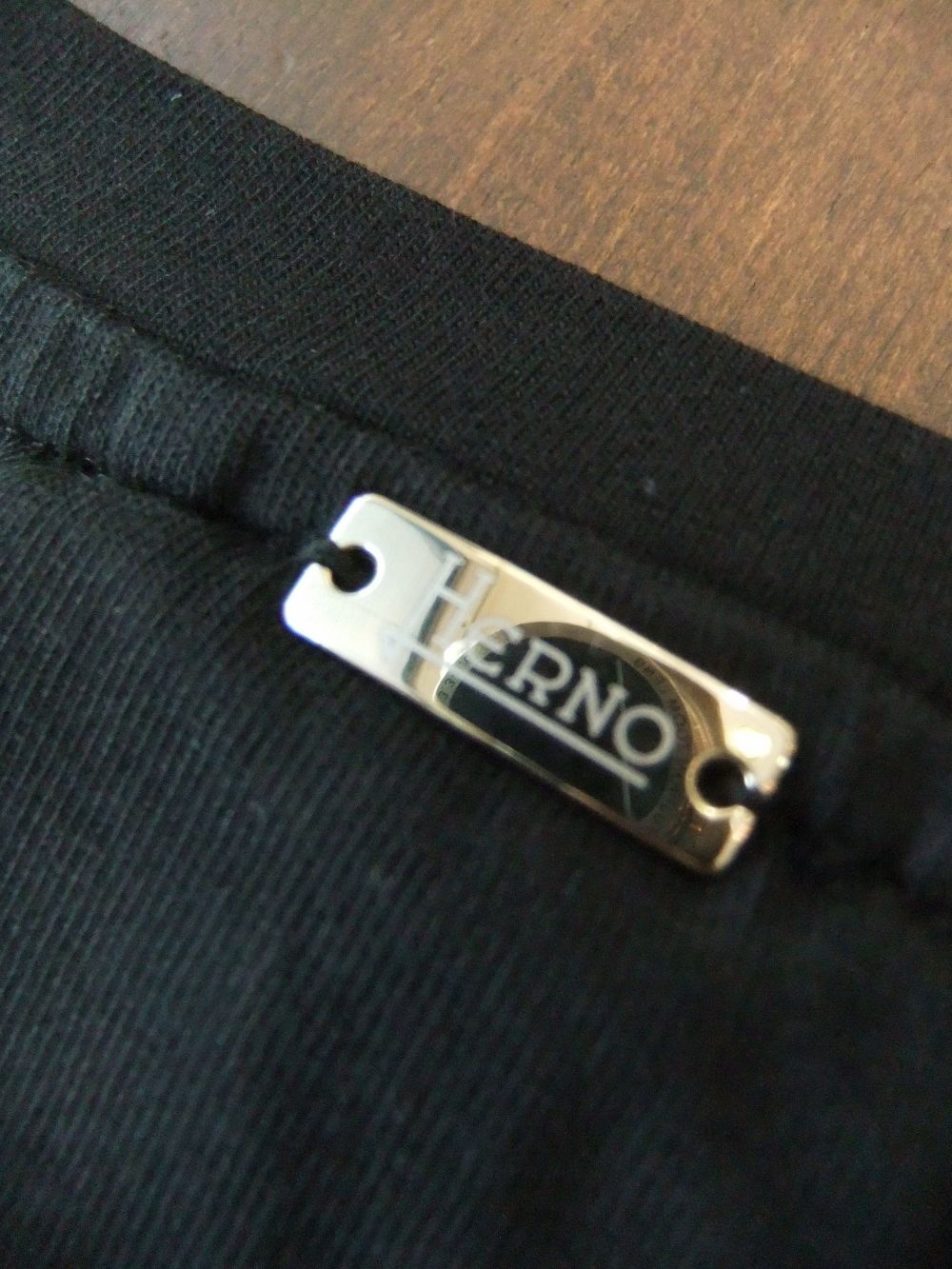 HERNO - 【LADIES】 ラインストーン ロゴ Tシャツ (ブラック