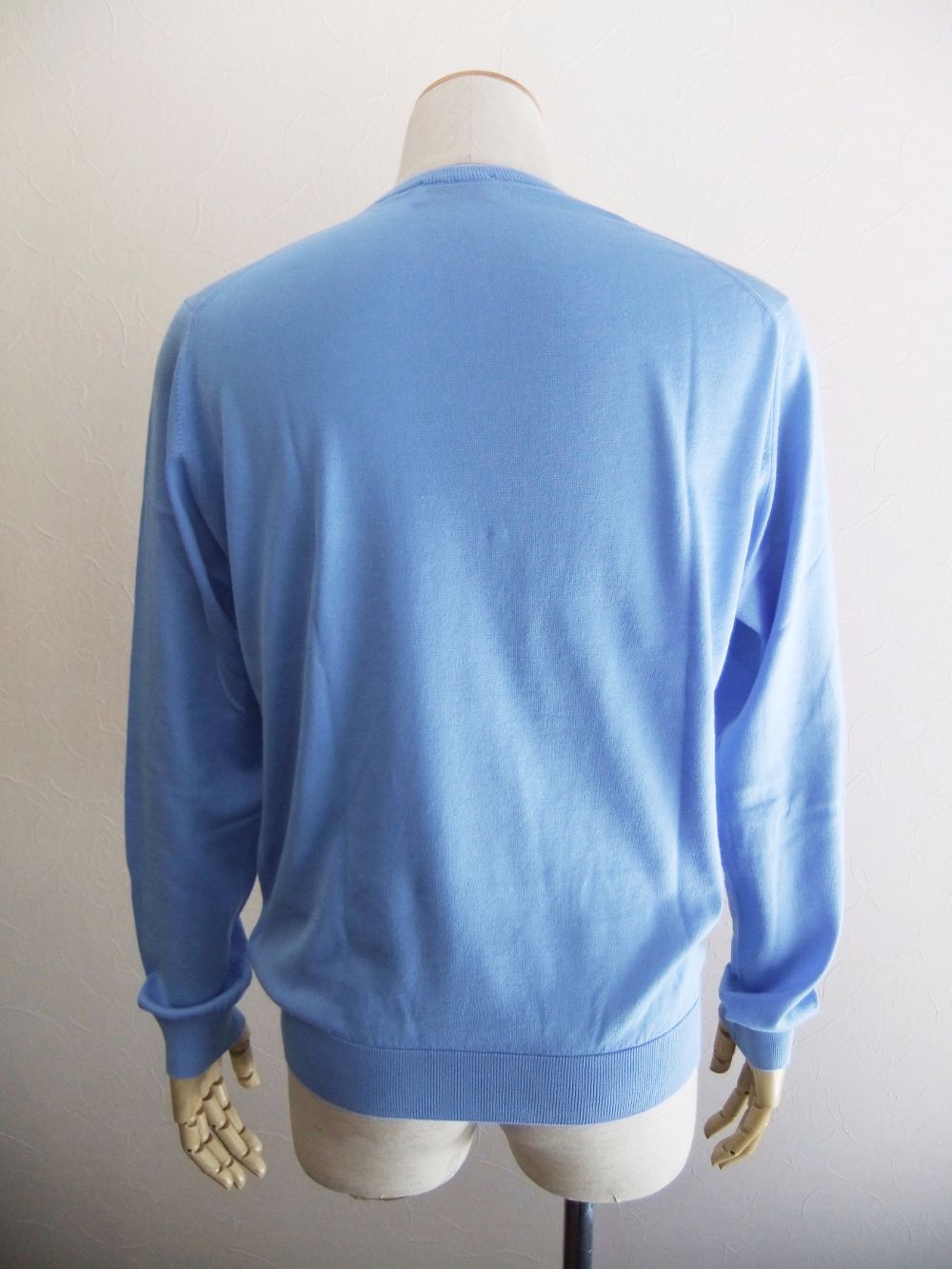 EMMETT  (ブルー)  長袖クルーネックニット 【MODERN FIT】