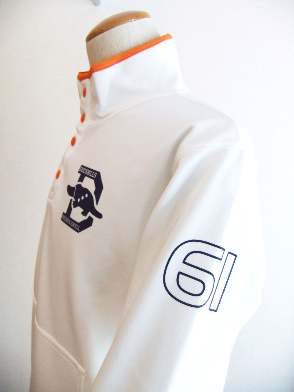 CINCINNATI PULLOVER (ホワイト)   ドットボタン ロゴ入り プルオーバー   RSM-23212