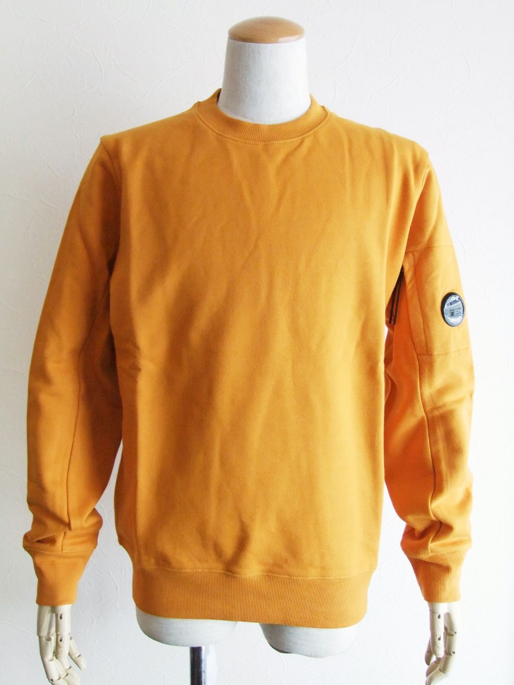 C.P. COMPANY - DIAGONAL RAISED FLEECE SWEATSHIRT (ネイビー
