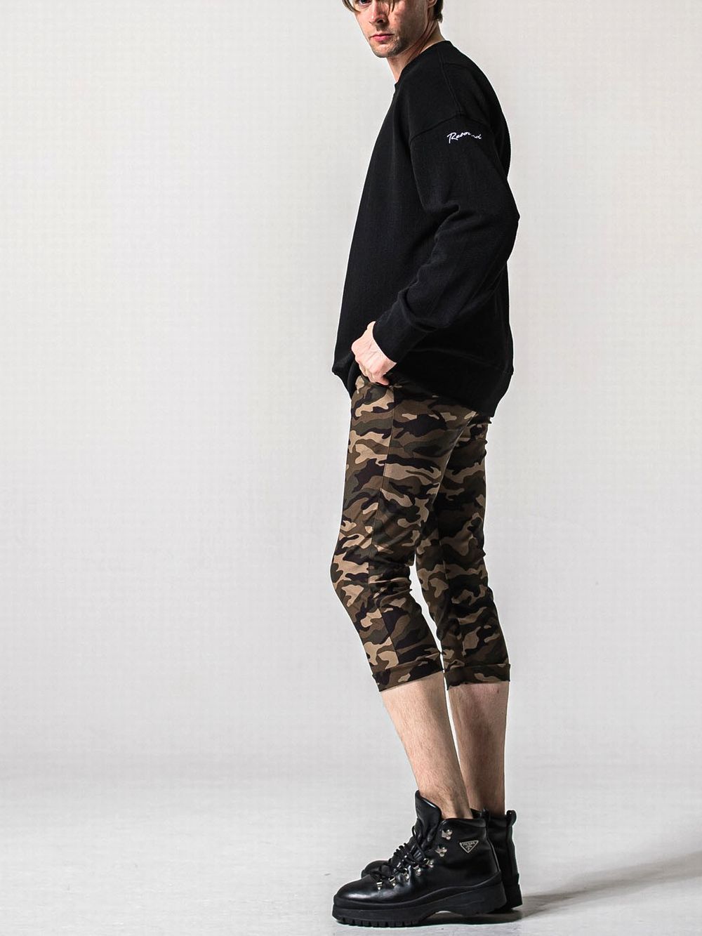 BLISTER TRAINER  (ブラック)   ブリスターニットトレーナー