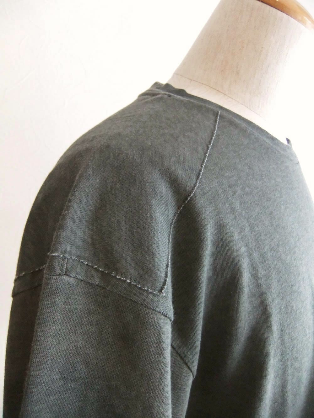 20/1 JERSEY PLATED LOGO T-SHIRT （グレー）  ロゴ半袖Tシャツ