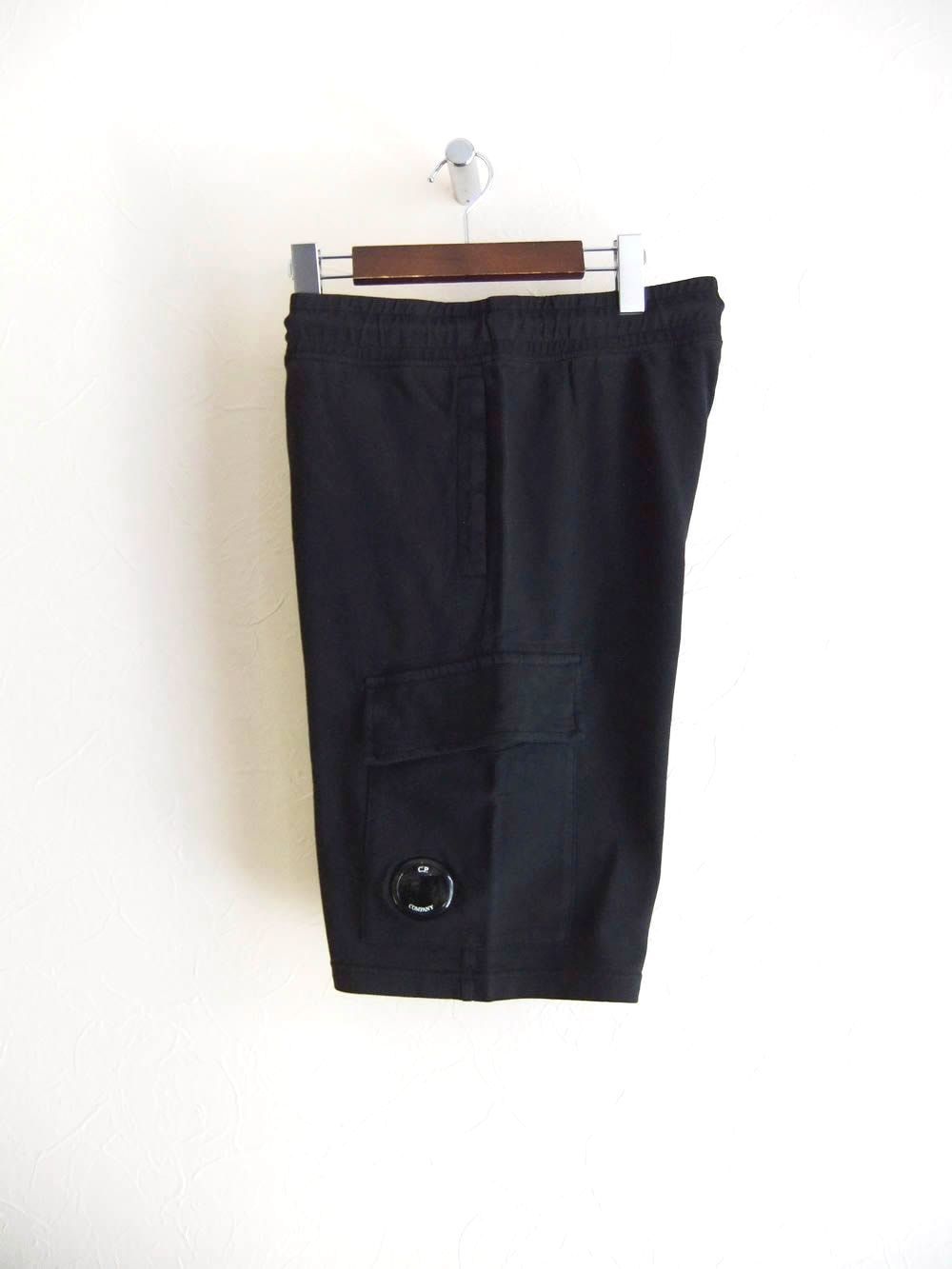 LIGHT FLEECE CARGO LENS SHORTS  (ブラック)  スウェット ハーフパンツ