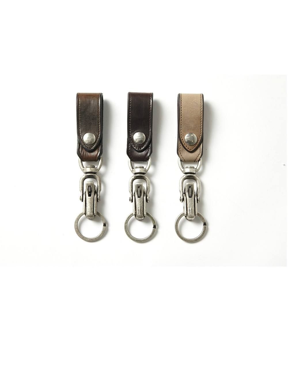 ISAMU KATAYAMA BACKLASHスナップボタン付き キーリング ISAMU KATAYAMA BACKLASH KEY HOLDER / BRIDLE LEATHER (BLACK