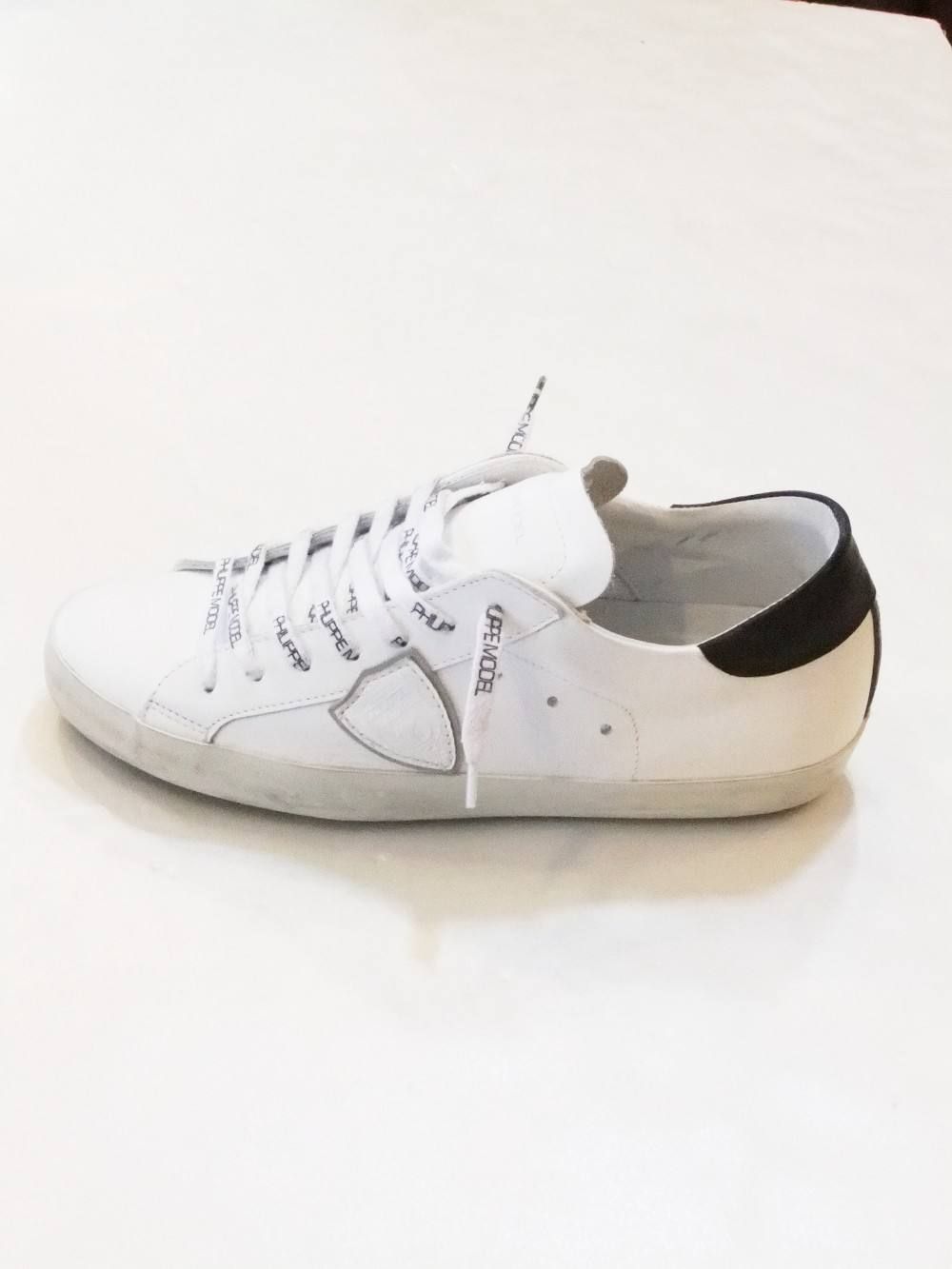 CLASSIC VEAU LOW-CUT (WH/BK/WH)