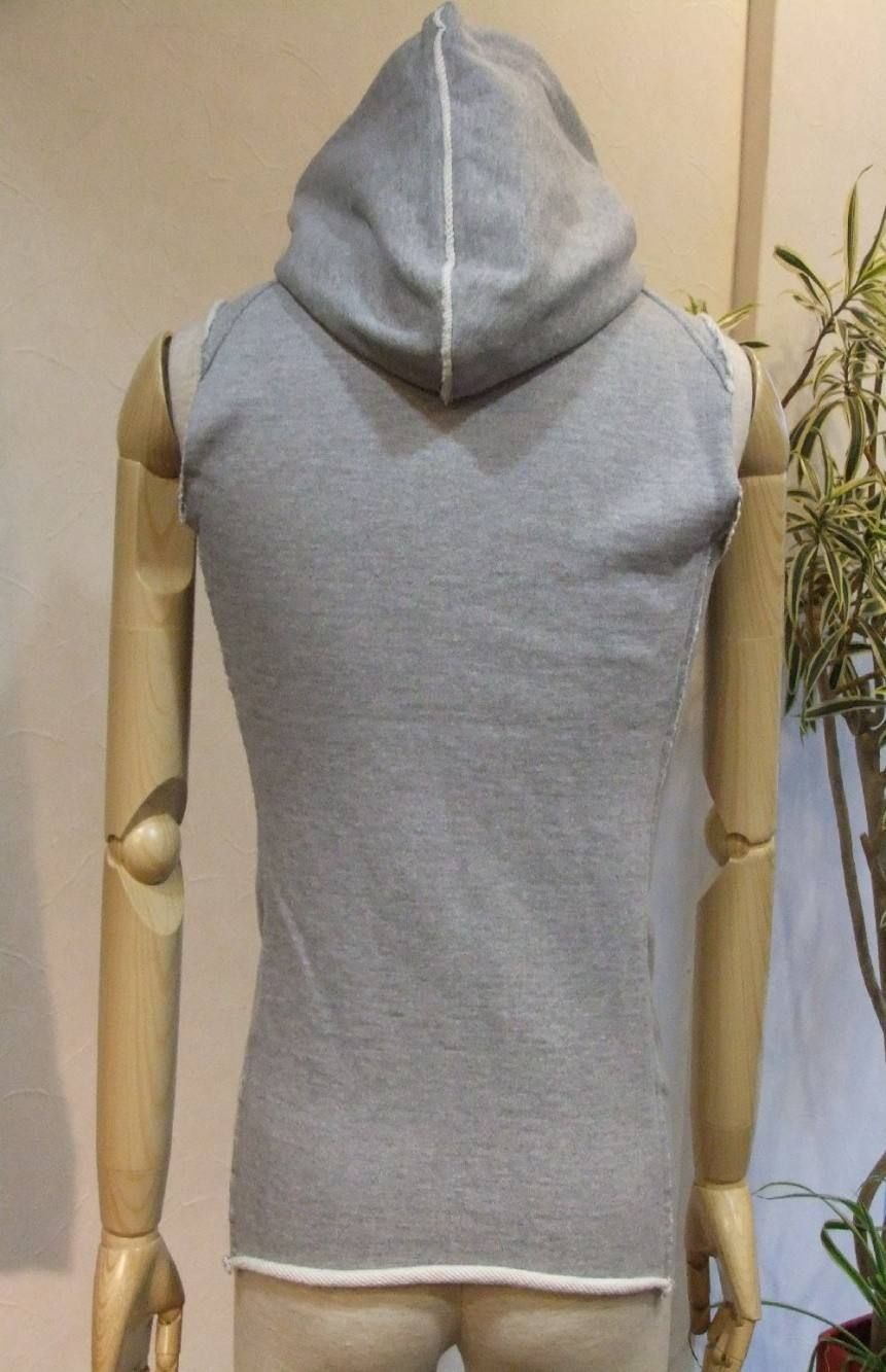 sleeveless hood