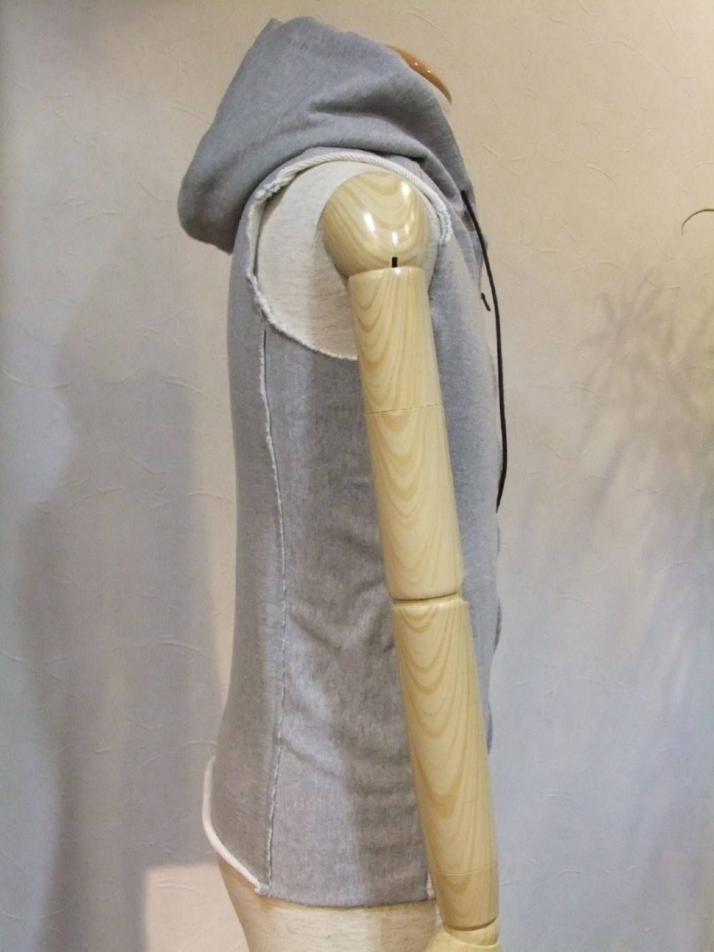 sleeveless hood