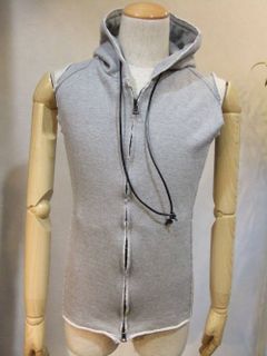 sleeveless hood