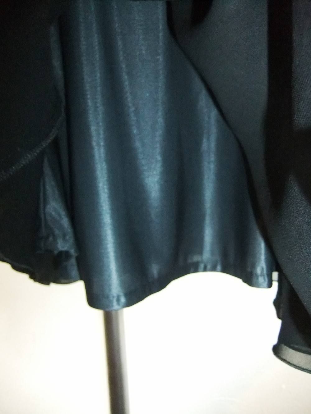 シフォンティアードレアワンピース