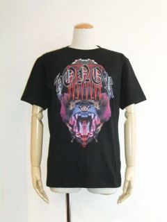 MARCELO BURLON (マルセロ・バーロン) TOMAS プリント Tシャツ