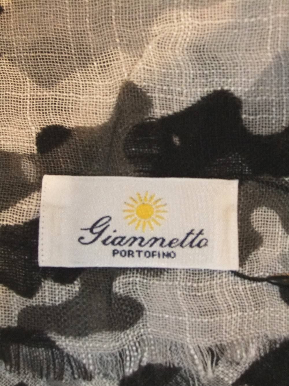 CAMO STOLE