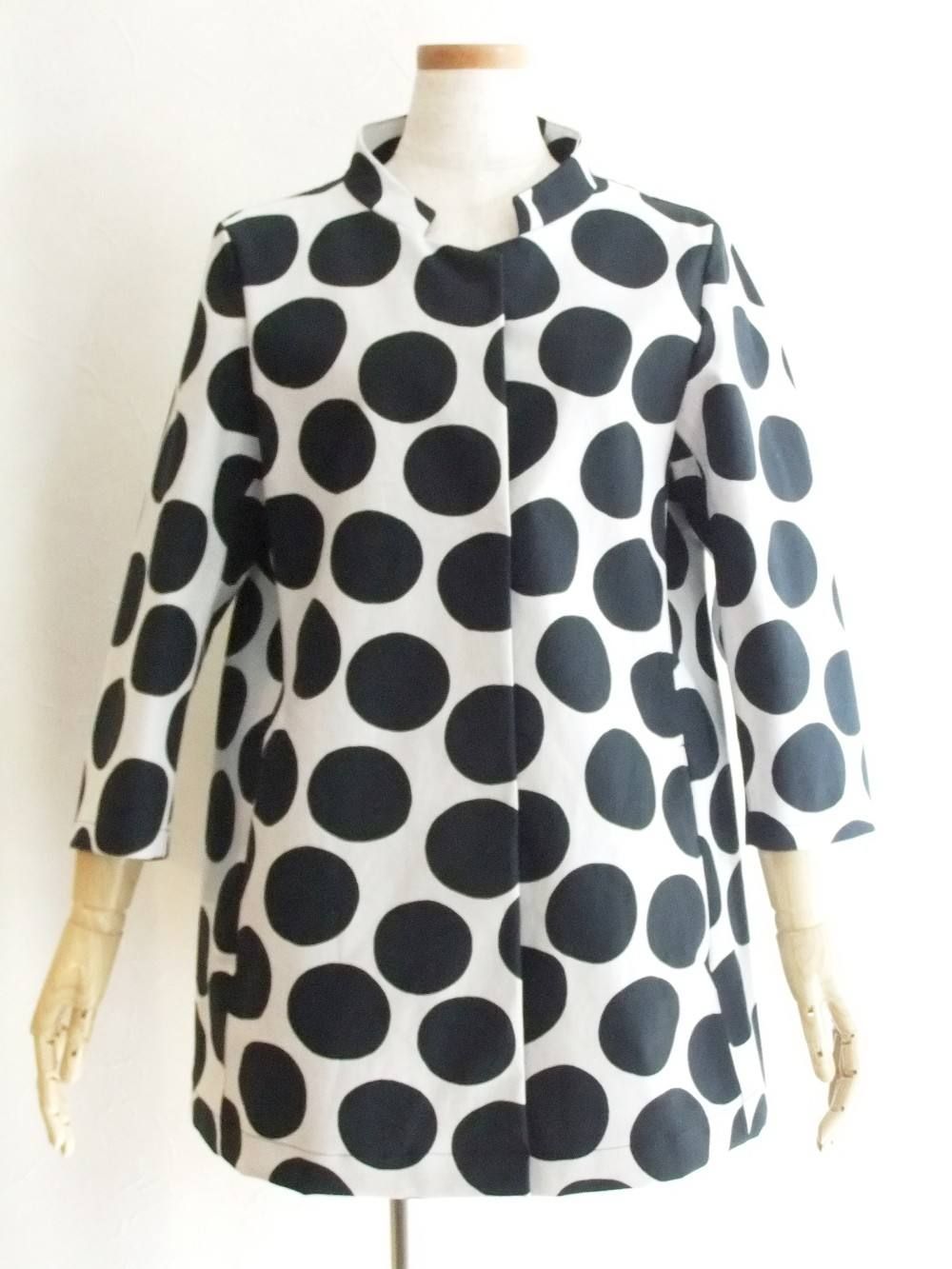 POLKA DOTS SPRING COAT