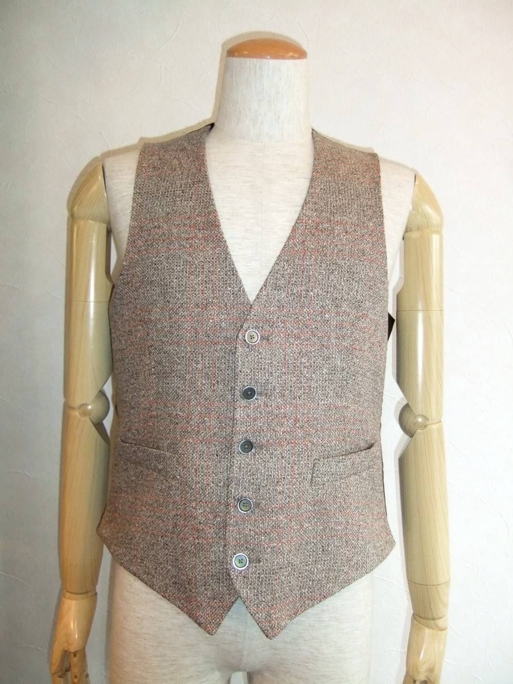 VEST