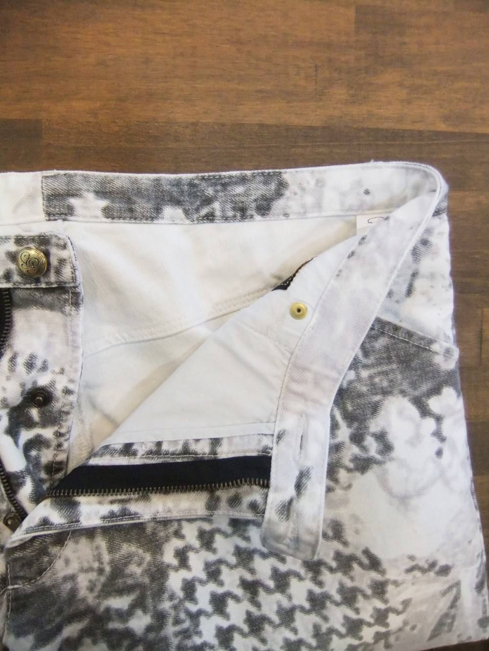 PHOTO PRINT WASHED COTTON DENIM JEANS