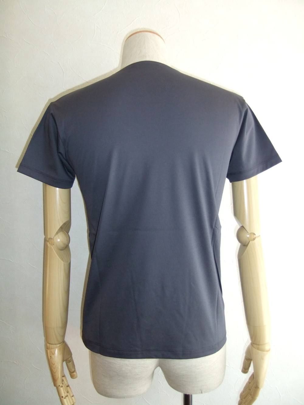 ROUND NECK T-SHIRT