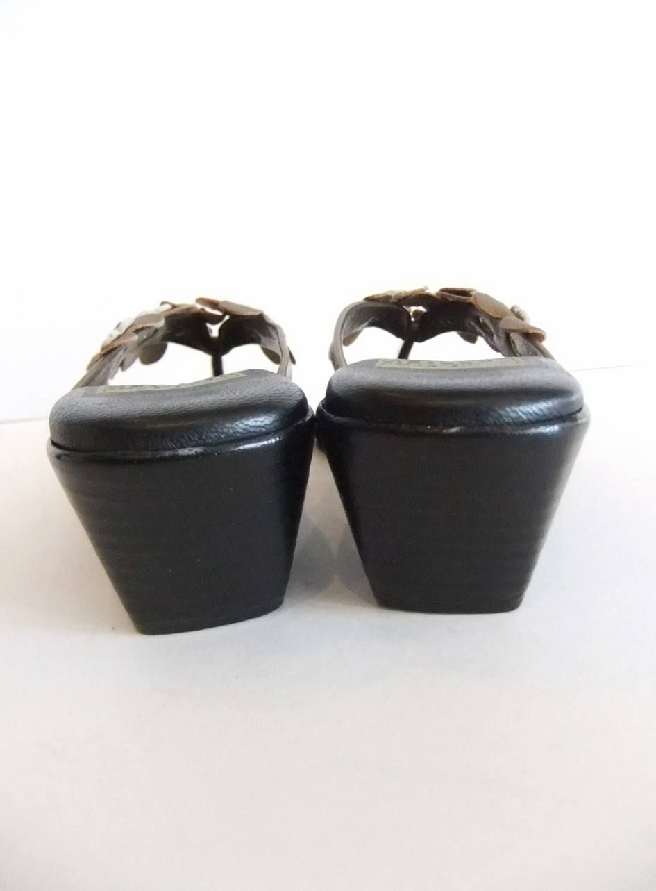 LEATHER FLOWER FLOWER SANDLE(レザーフラワーサンダル)
