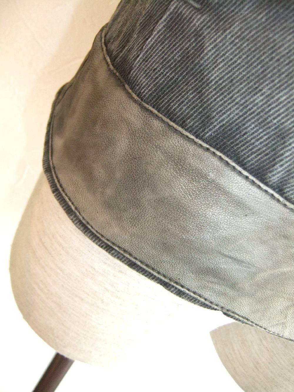 comb hood vest