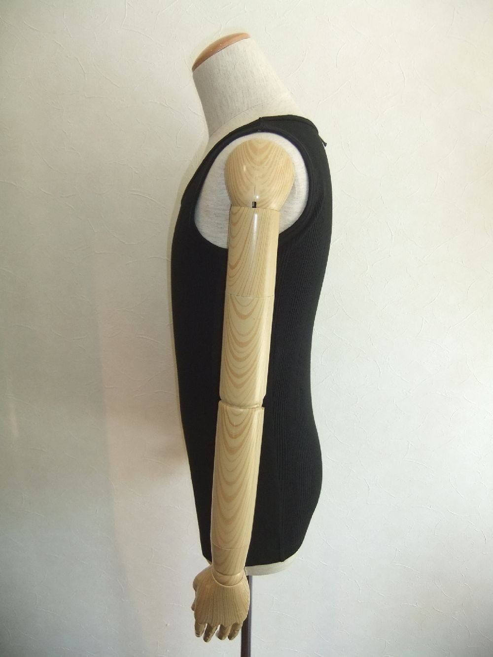 tank comb