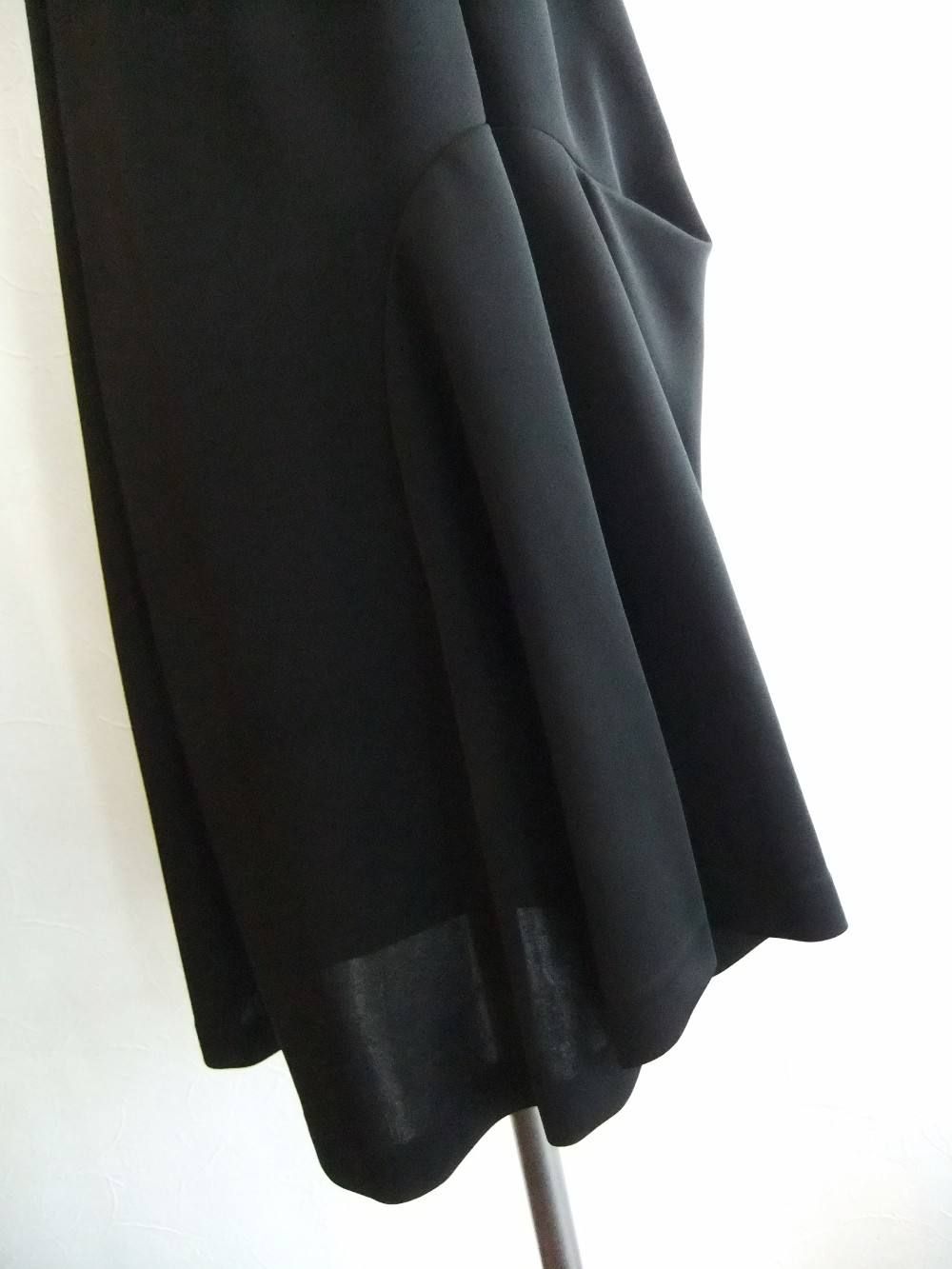 アシンメトリードレープワンピース