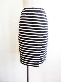 BORDER PATTERN WRAP TIGHT SKIRT