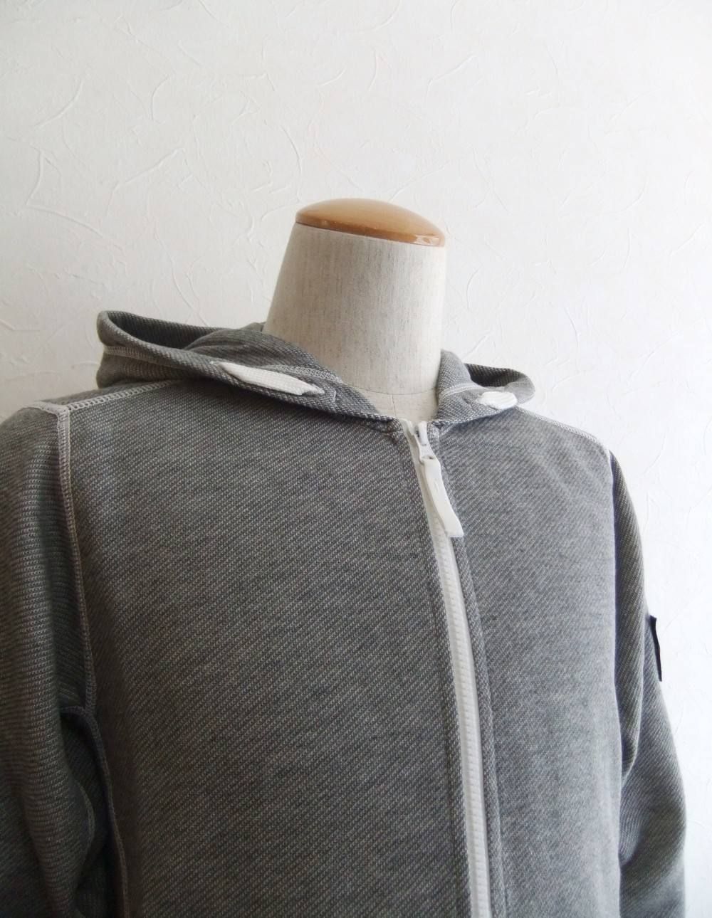STONE ISLAND - STONE ISLAND (ストーンアイランド) スウェット