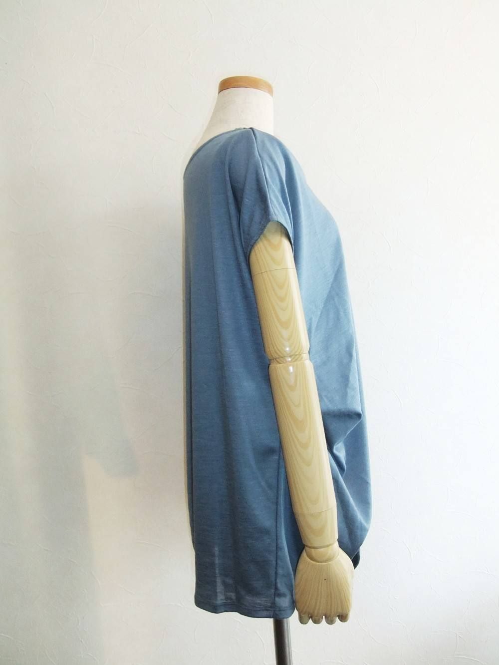 V NECK VOLUME PULLOVER