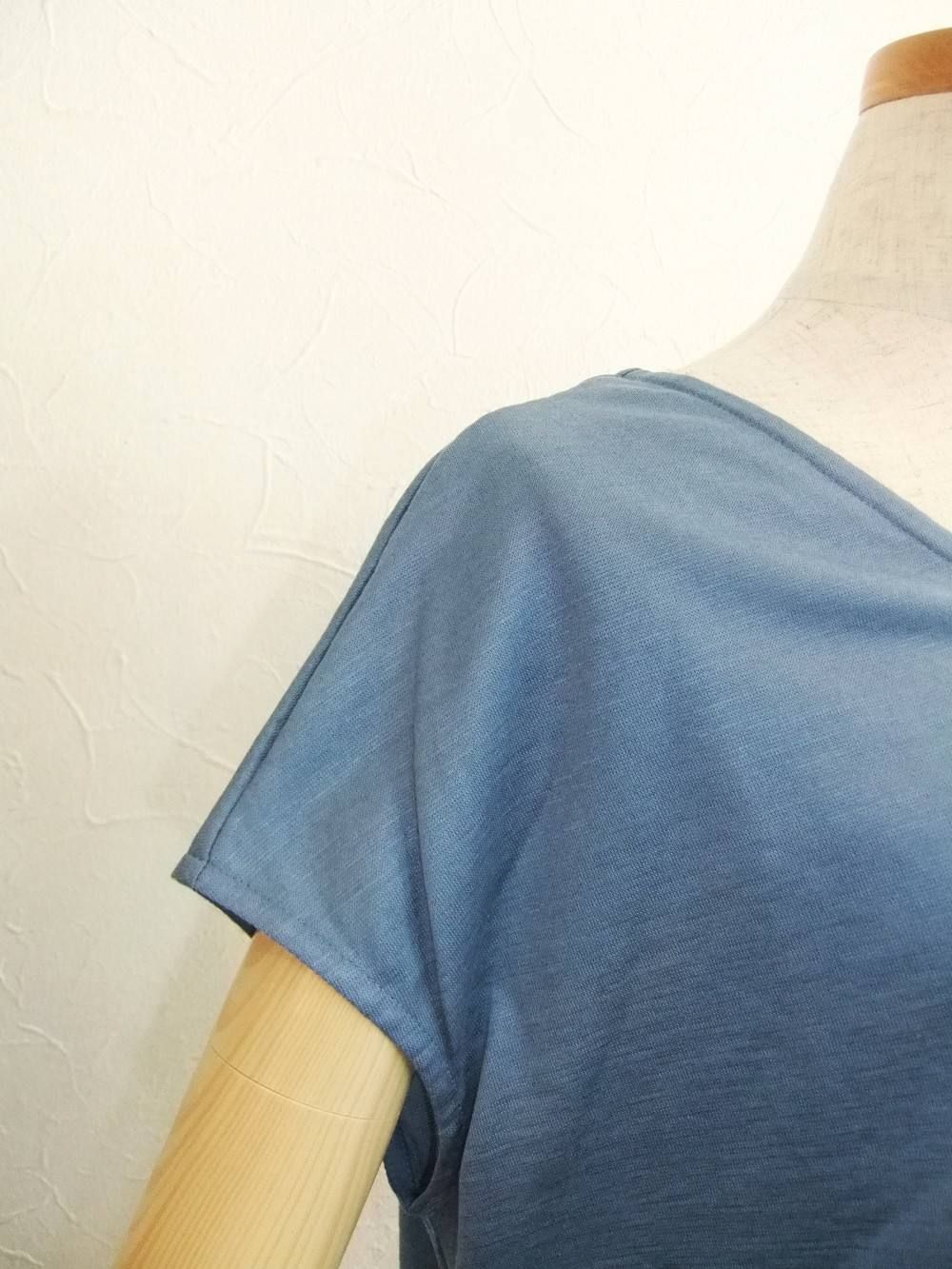 V NECK VOLUME PULLOVER