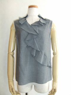 NO SLEEVE FRILL BLOUSE