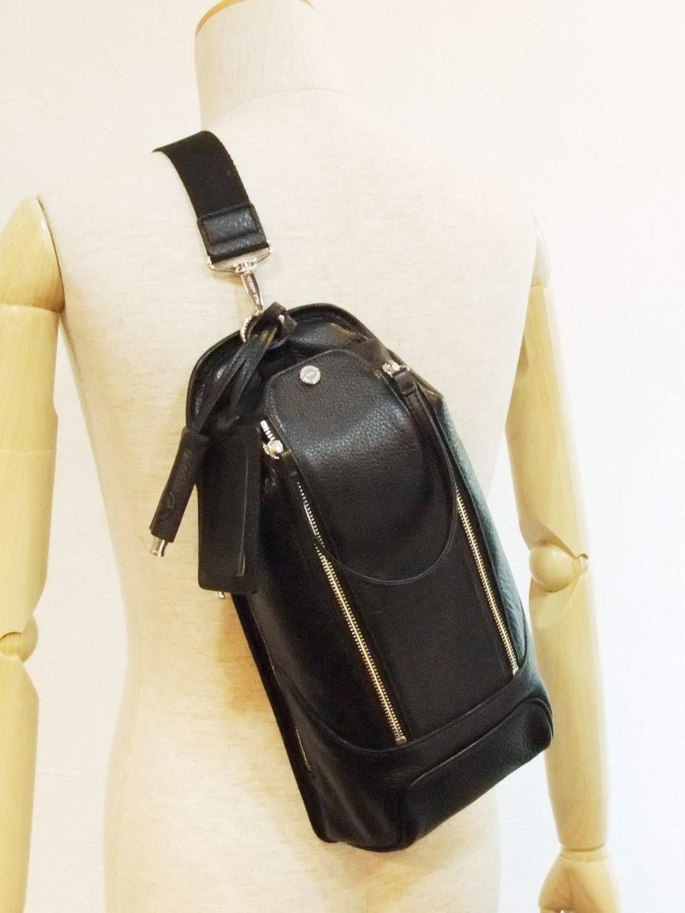 LENGTH SHOULDER BAG (BK)