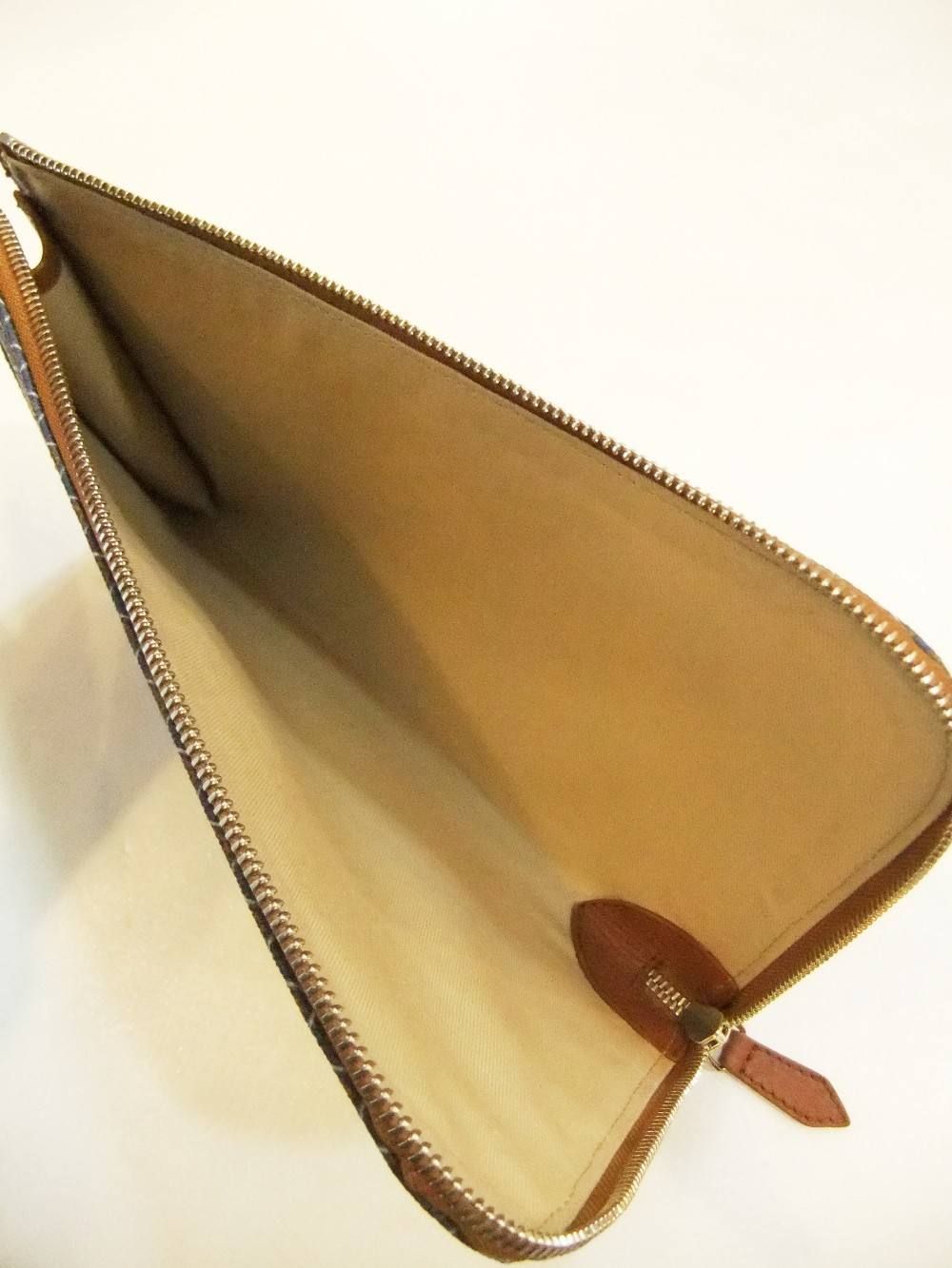 MINI CLUTCH BAG