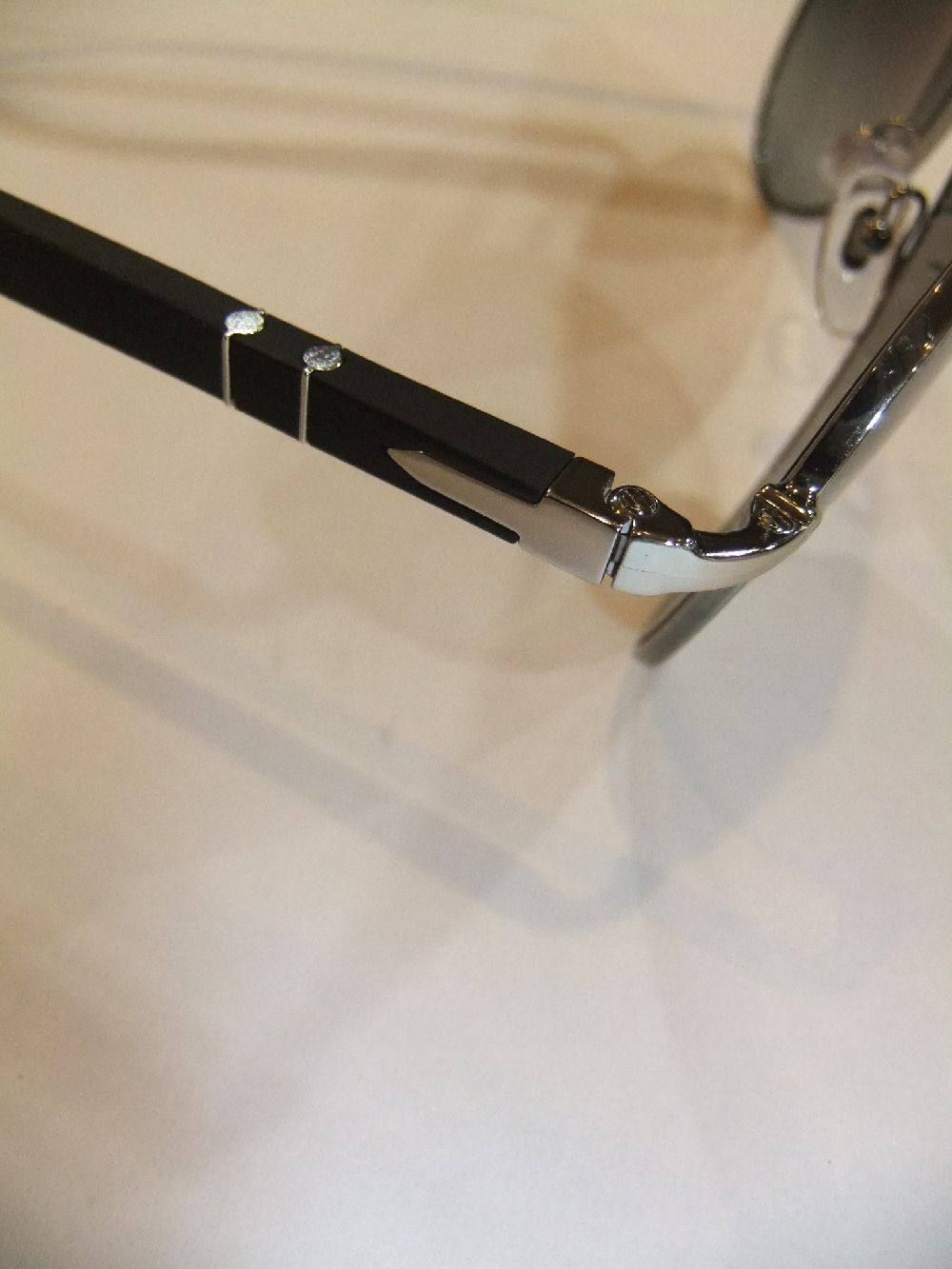 sunglasses 0P02424S 102051