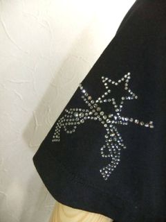 ☆&LAP&PISTOL SWARO CRYSTAL V NECK-SHIRT