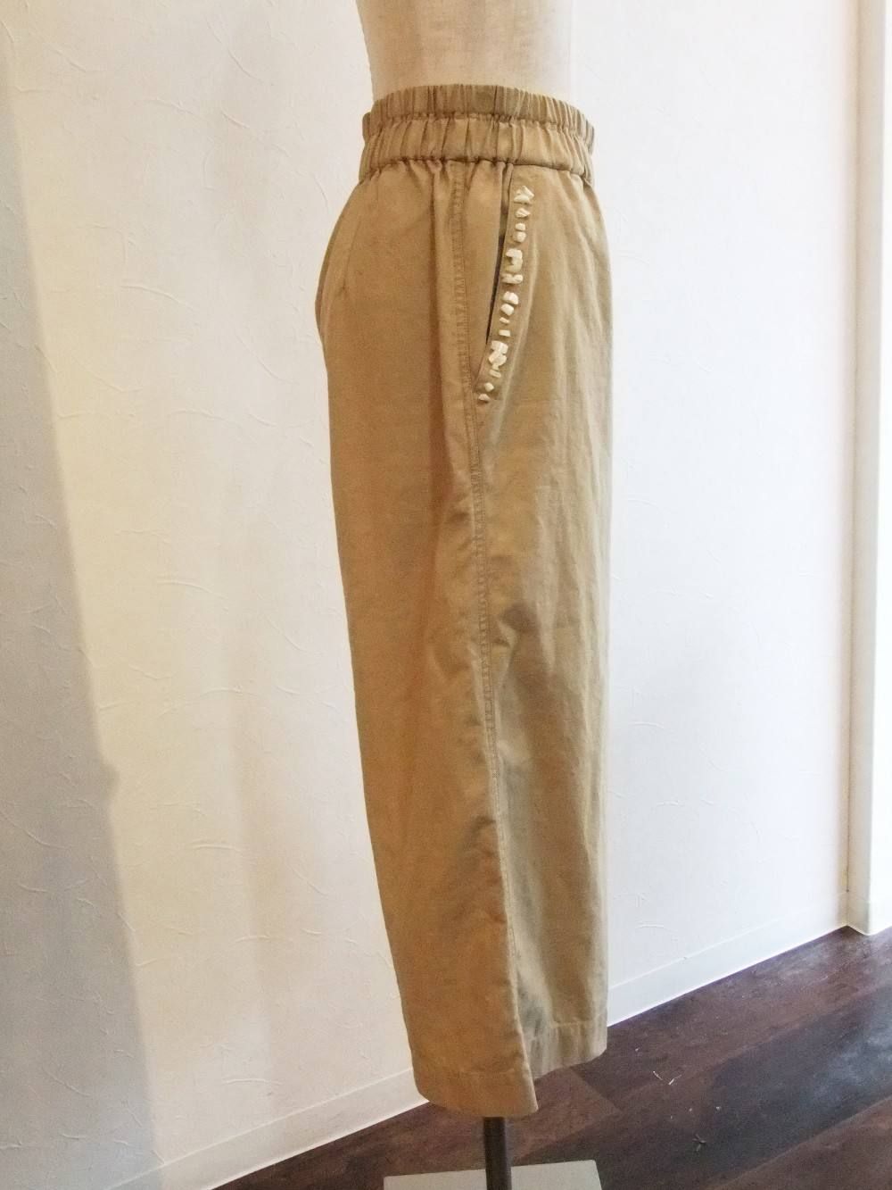 BLANC basque (ブランバスク) シェルストーン付き ワイドパンツ