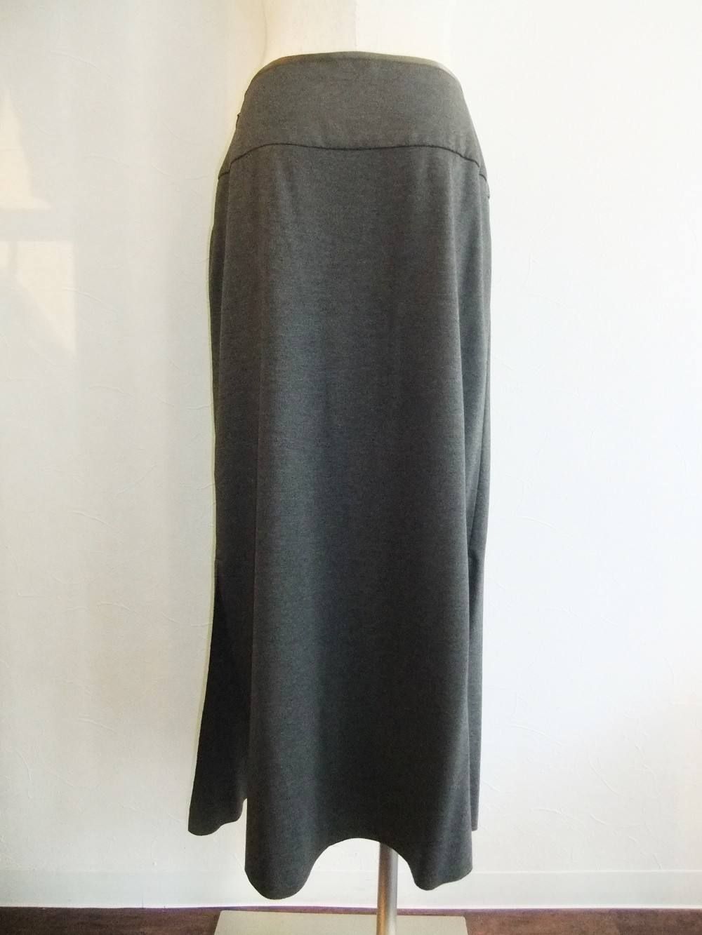 SIDE SLIT MAXI SKIRT